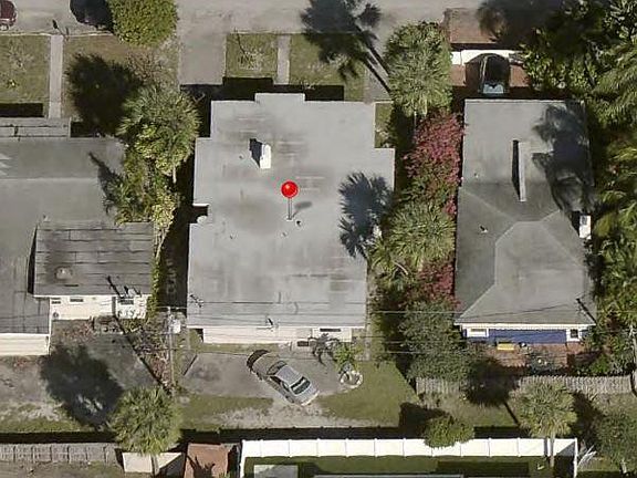 3rd image of 1456 NE 24th Court