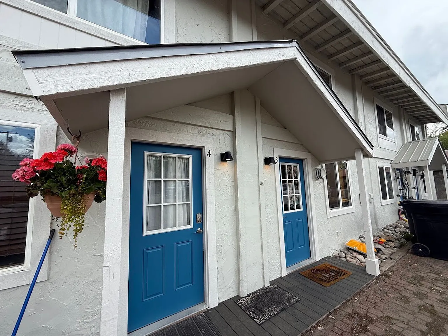 Downtown 2bedroom Townhome — Photo 4
