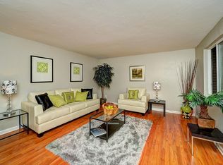6714 Gray Ct, Arvada, CO 80003