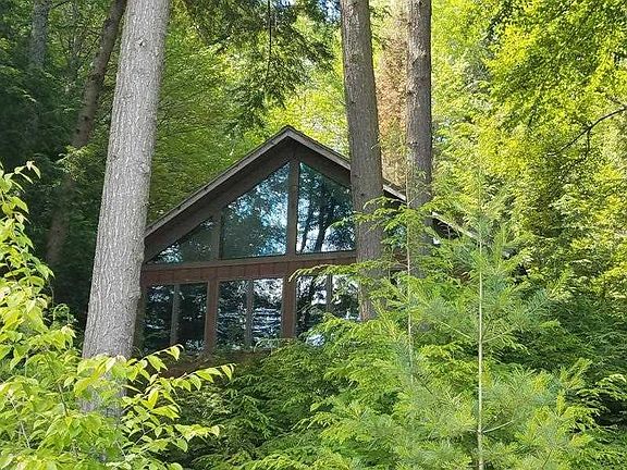 2nd image of 25 Lower Birchwood Dr