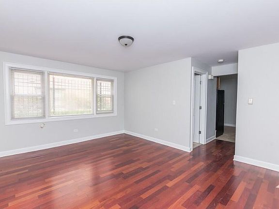 3rd image of 4540 N Wolcott Ave #525