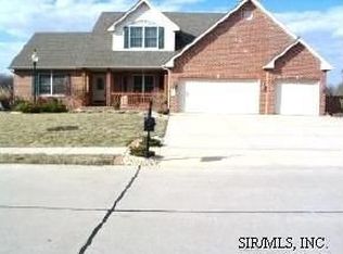177 Somerset Dr, Glen Carbon, IL 62034