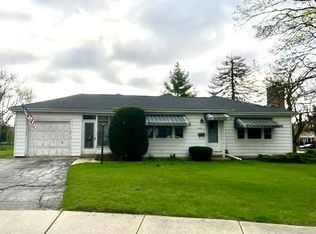 1429 Cedar Ln, Northbrook, IL