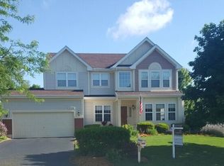 478 Barn Swallow Dr, Lindenhurst, IL 60046