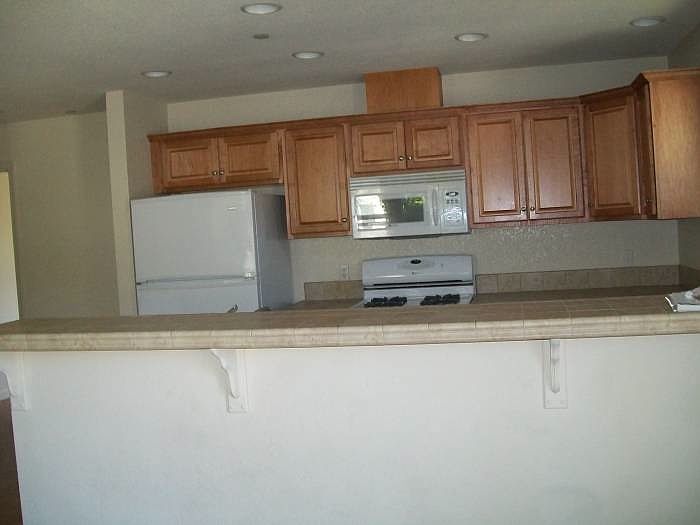 2nd image of 1337 Phillips Ln
