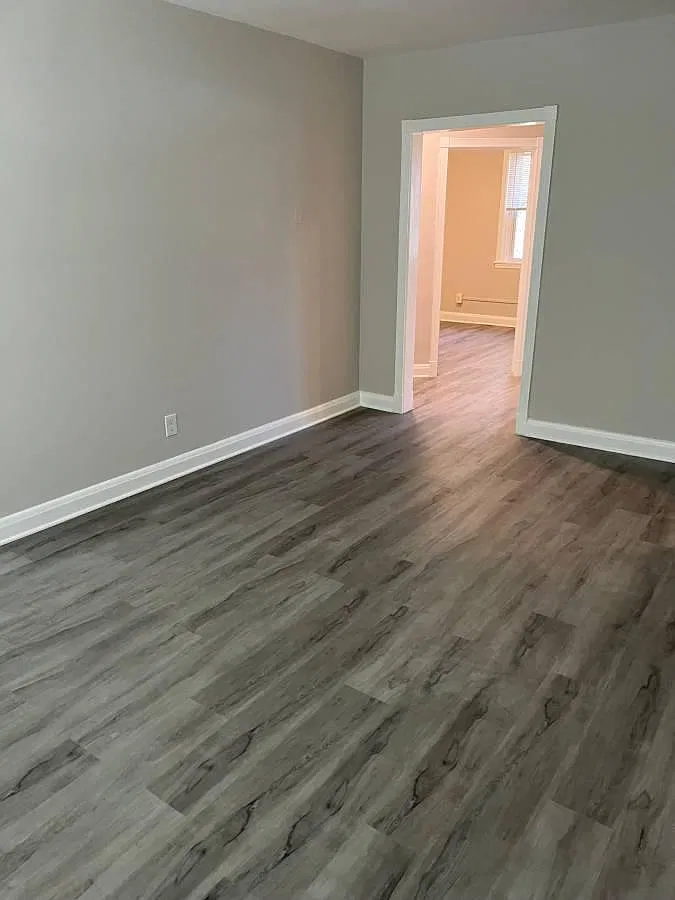 2 bed, 740 sqft, $1,400 — Photo 1