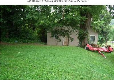 2nd image of 3 Baxter Dr