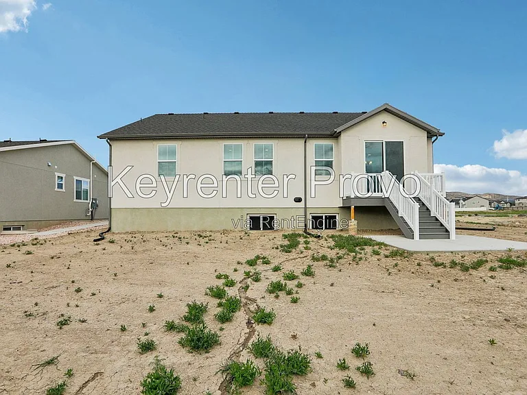 2568 N 3670 W — Photo 34