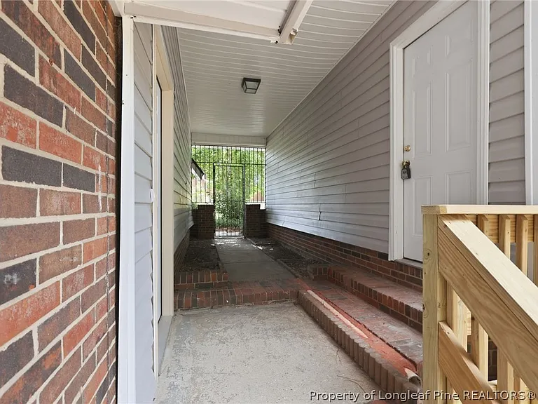 1902 Paisley Ave — Photo 40