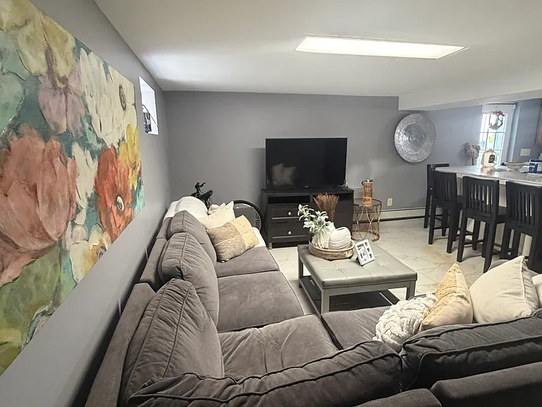 77 Bainton St #1B — Photo 5