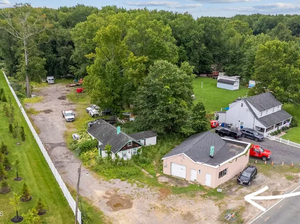 70 Wilson Avenue, Manalapan, NJ 07726