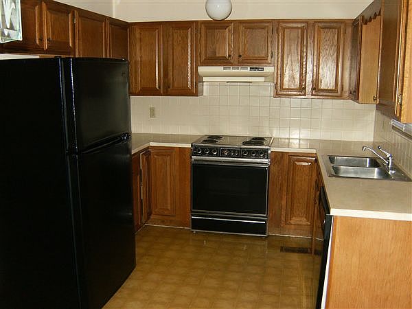 1558 Brunswick, kitchen