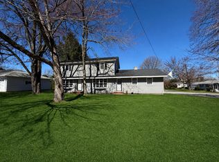 36 Pineland Street, Lewiston, ME 04240