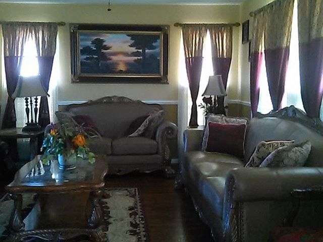 2nd image of 1005 Bedford Ct