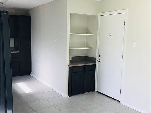 5th image of 6221 Sandra Dr