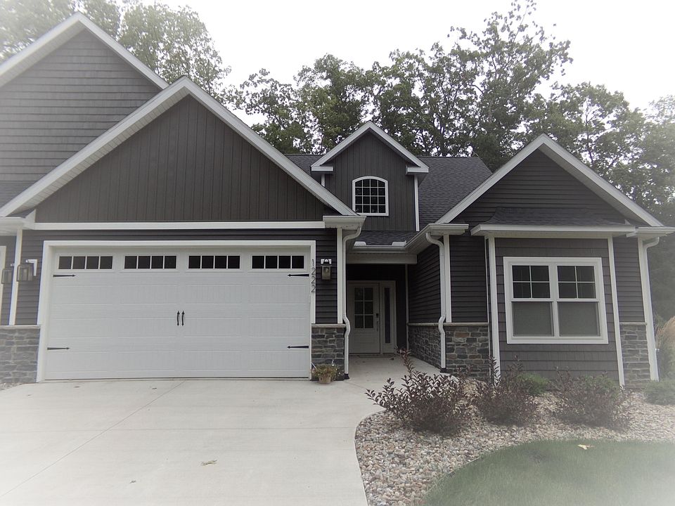 1st image of 1222 Lochaven Cir #4B