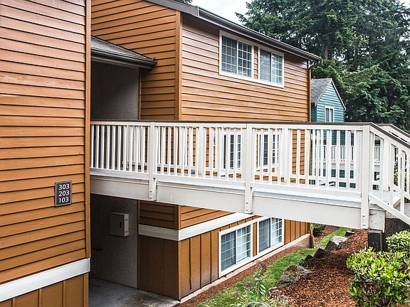 5th image of 125 SW Campus Dr #@29202
