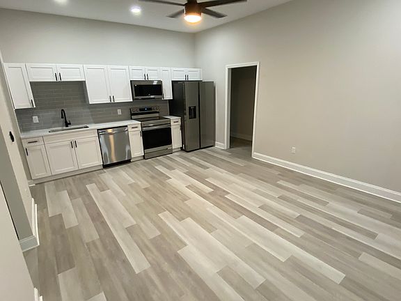 4th image of 44 S Whitney St Unit B