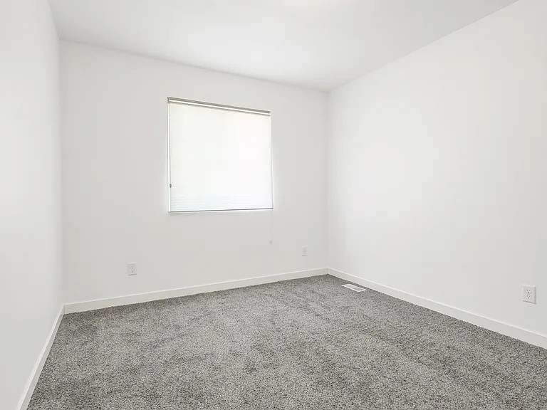 118 202nd Pl SW — Photo 13