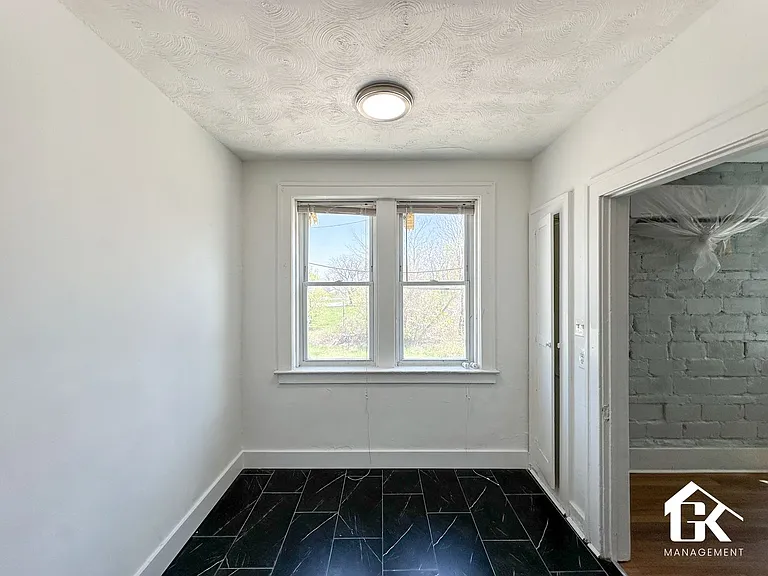 Scovel Apartments — Photo 15