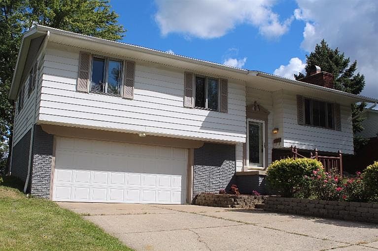 1st image of 305 Pearhill Dr