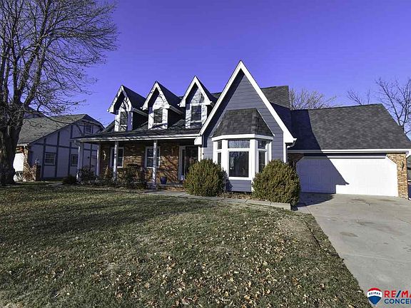 2nd image of 6520 Carlsbad Dr