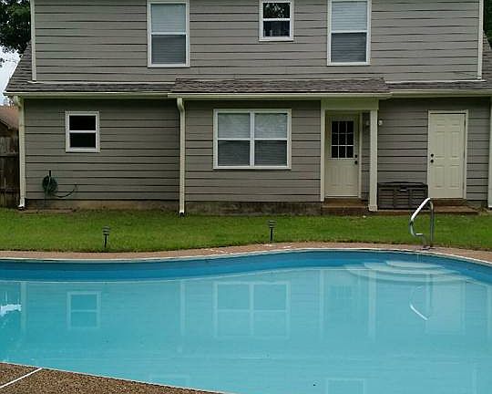 3rd image of 2355 Bartlett Oaks Dr