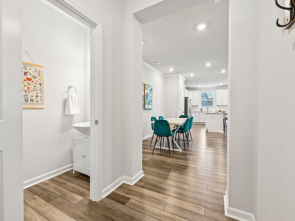 4th image of 1020 Pate Farm Ln