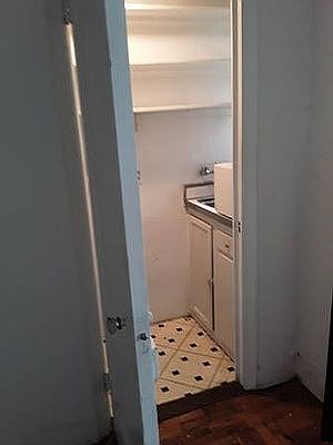 5th image of 140 E 40th St APT 7C