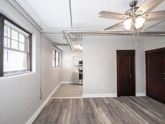 4th image of 5819 E Washington St