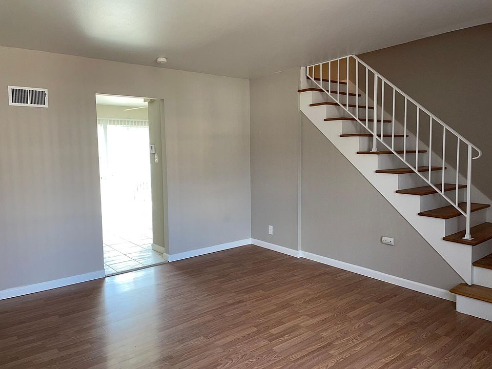1st image of 458 Olian Dr #458