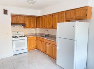 61-46 219th St FLOOR 2, Oakland Gardens, NY 11364
