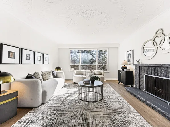 81 Maxome Ave, Toronto, ON M2M 3K2