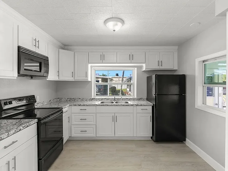 2505 E Bay Dr #88 — Photo 21