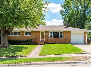 326 Shade Dr, Fairborn, OH 45324