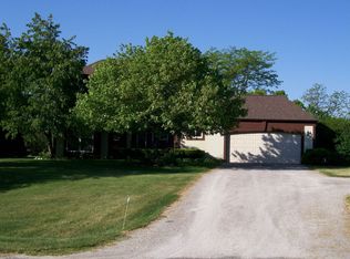 4037 Latchstring Ct, Saline, MI 48176