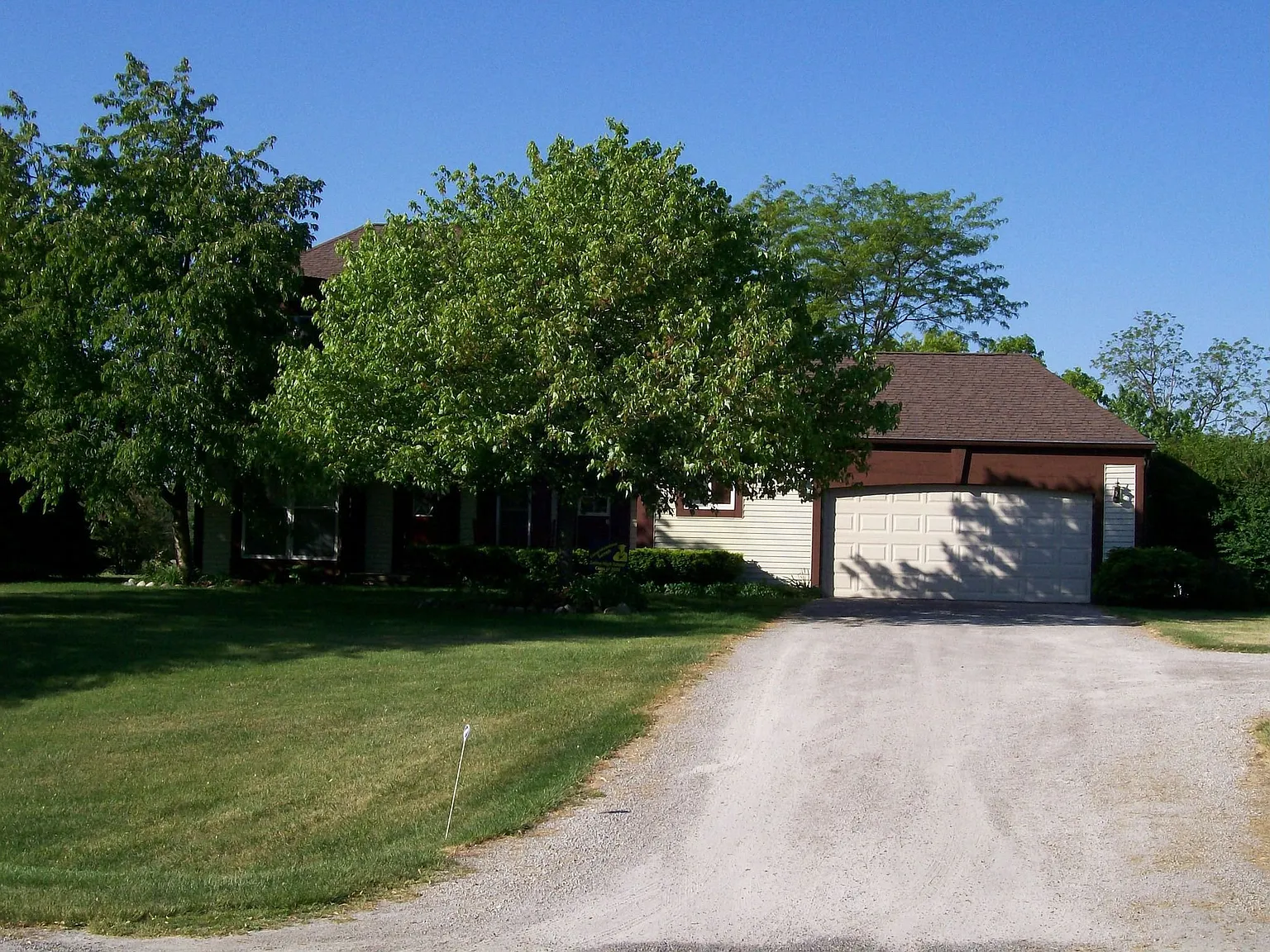 4037 Latchstring Ct photo 1