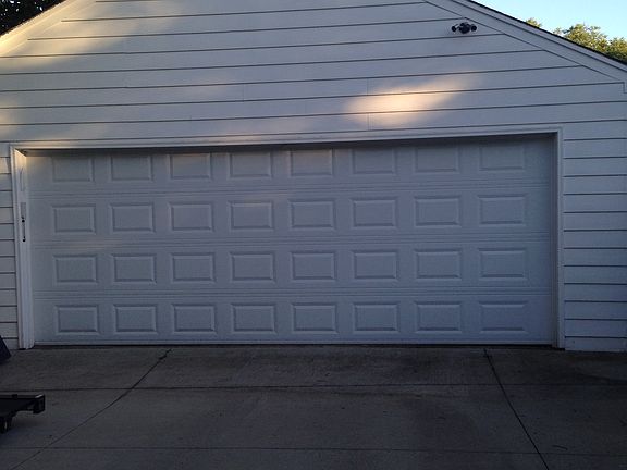 2-Stall Garage
