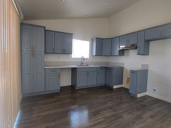 2nd image of 65970 Ironwood Dr