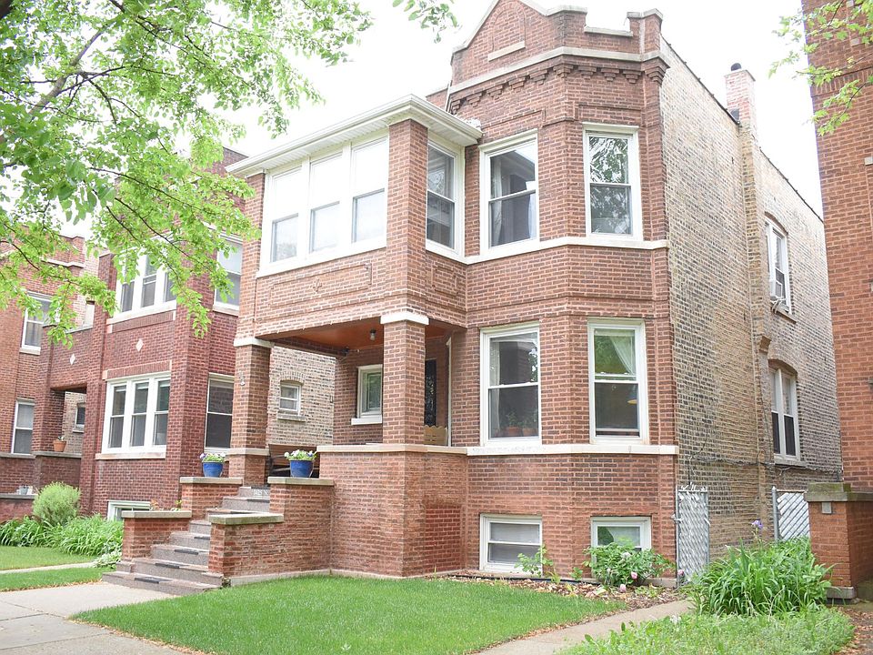 Front of building (top unit)