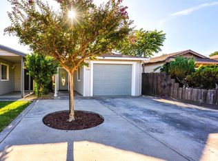 236 N 5th St, Oakdale, CA 95361