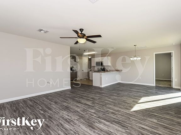 5th image of 1195 Desmond St