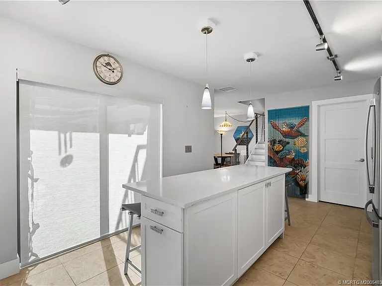 SE Riverboat Dr — Photo 9