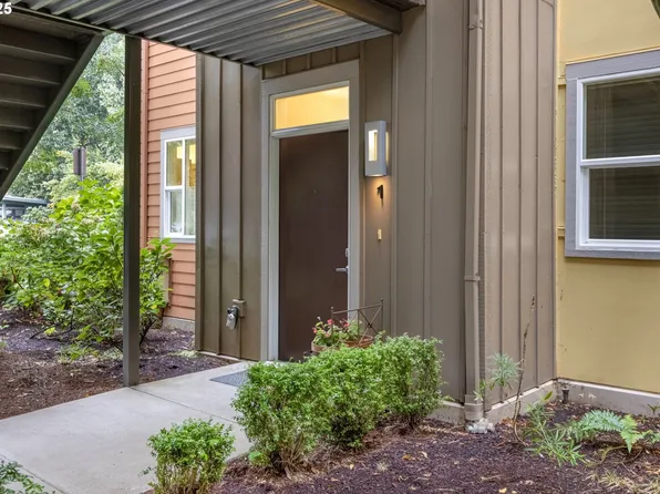 347 Rustic Pl APT 1, Eugene, OR 97401