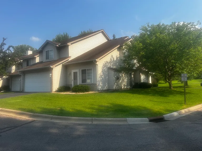 2765 Ranchview Ln N #2 — Photo 9