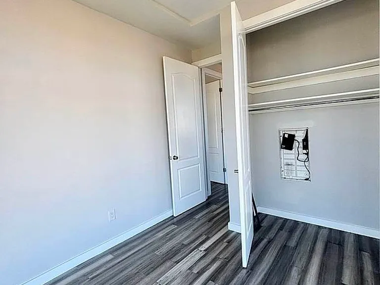 313 52nd St #4R — Photo 18