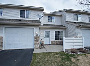 1515 Prosperity Ln, Waconia, MN 55387