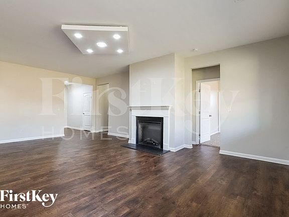 4th image of 3280 Heatherwood Dr