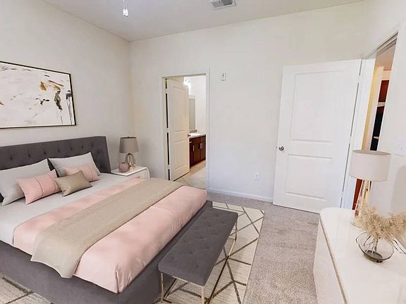 4th image of 801 Montclair Rd #9204