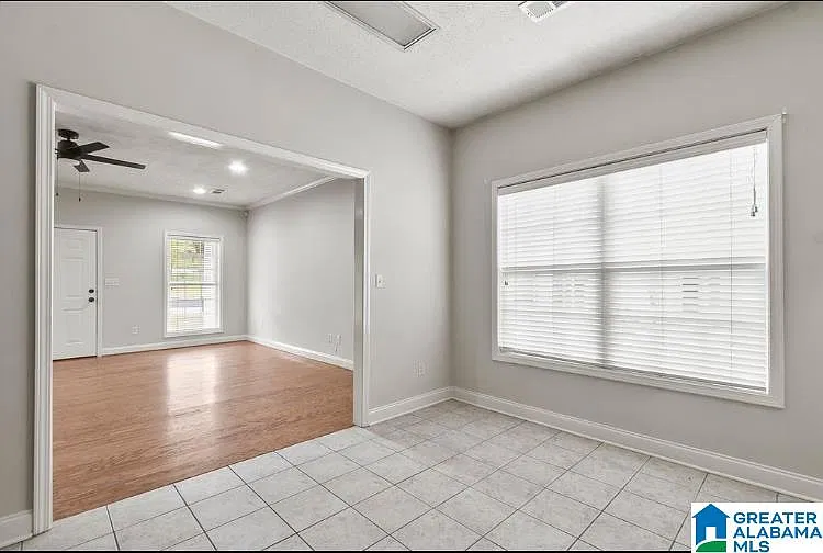 3 bed, 3.0 bath, $2,295 — Photo 4